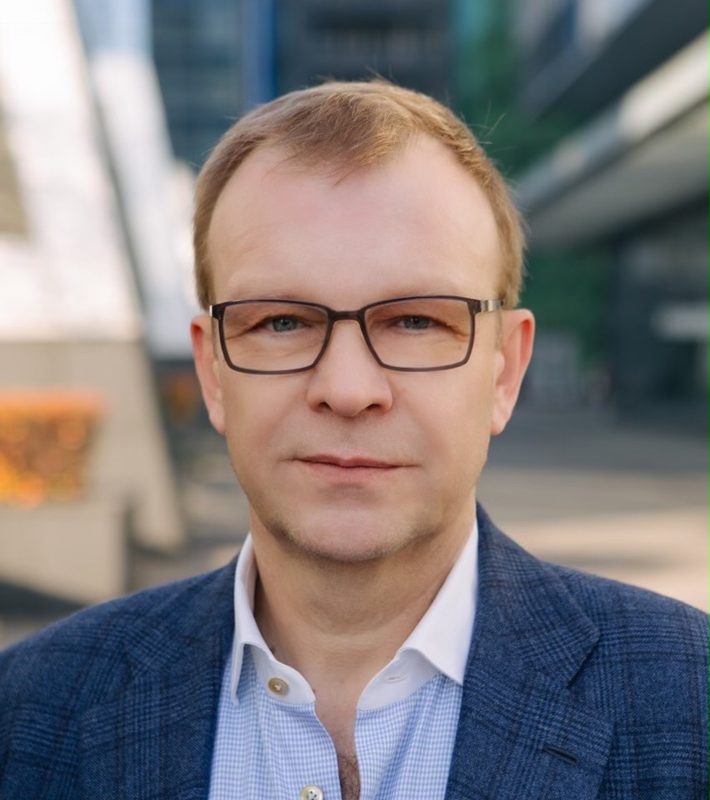 Олег Шутов